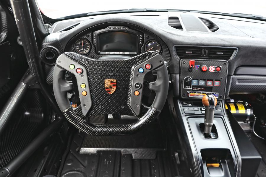 Торпедо Porsche 935 (991) 2019 года  (фото 66 из 73)